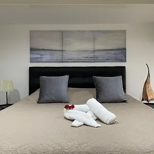 Duplex Situe A 2min De La Gare Du Nord Appartement Bruxelles